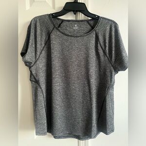 Gray Talbots active tee L